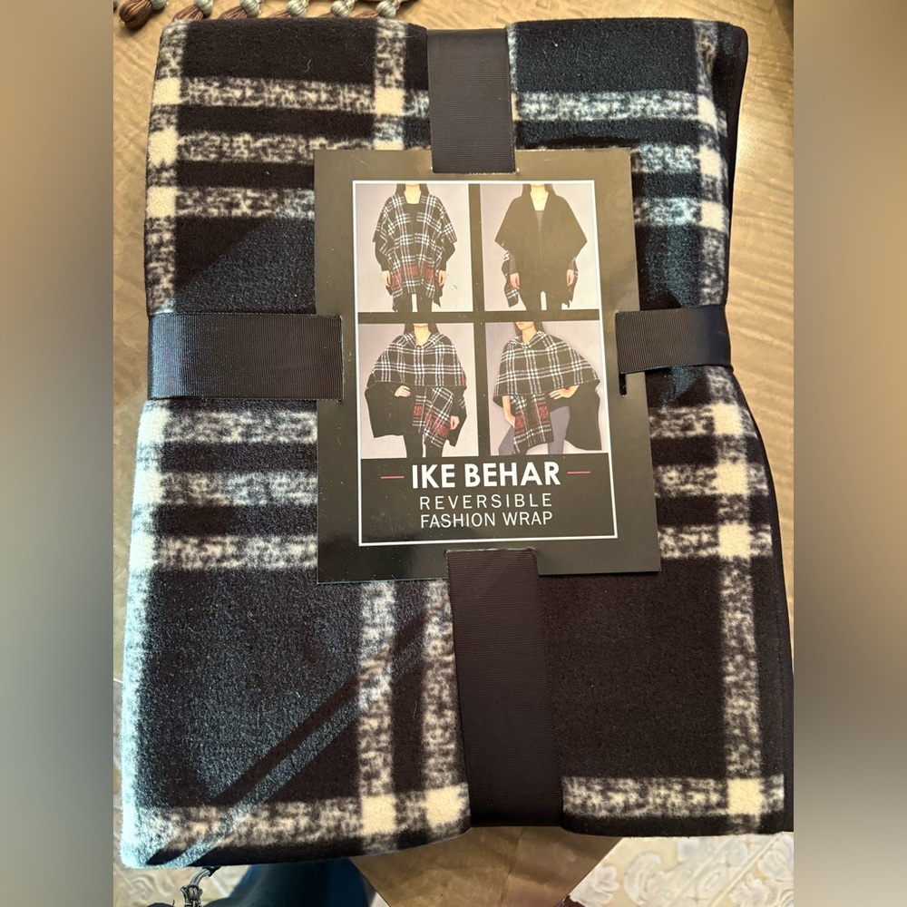 Ike Behar fashion wrap
